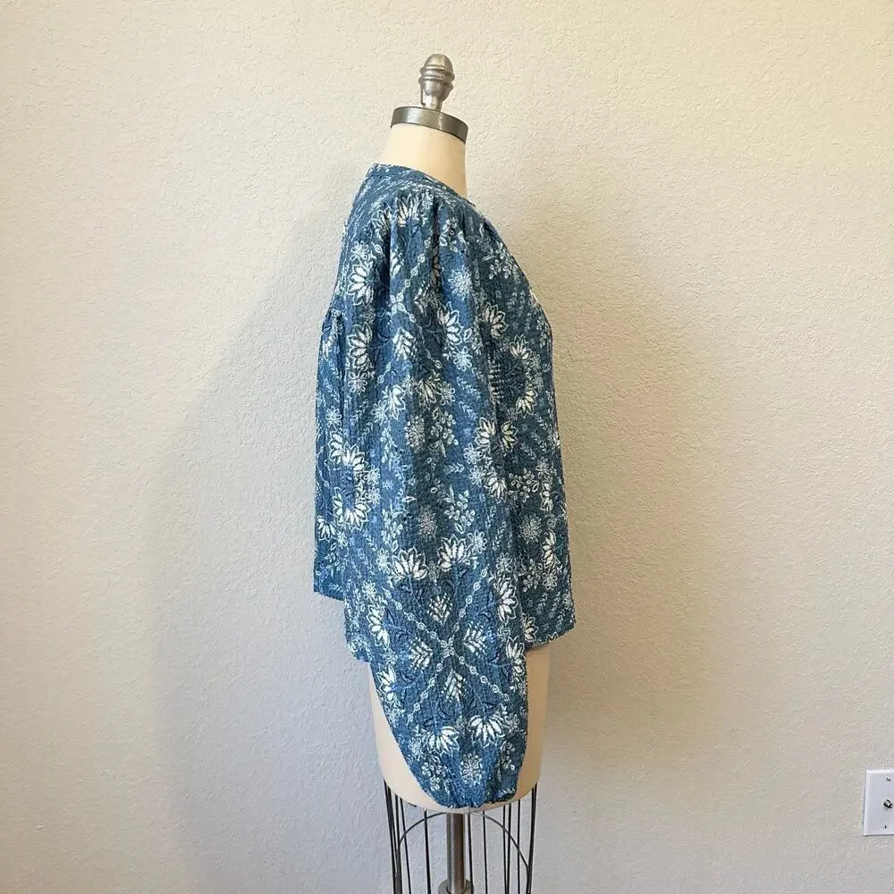 LOFT Blouse Blue Floral Crinkle Knit Split Neck Puff Sleeve Boho NWT